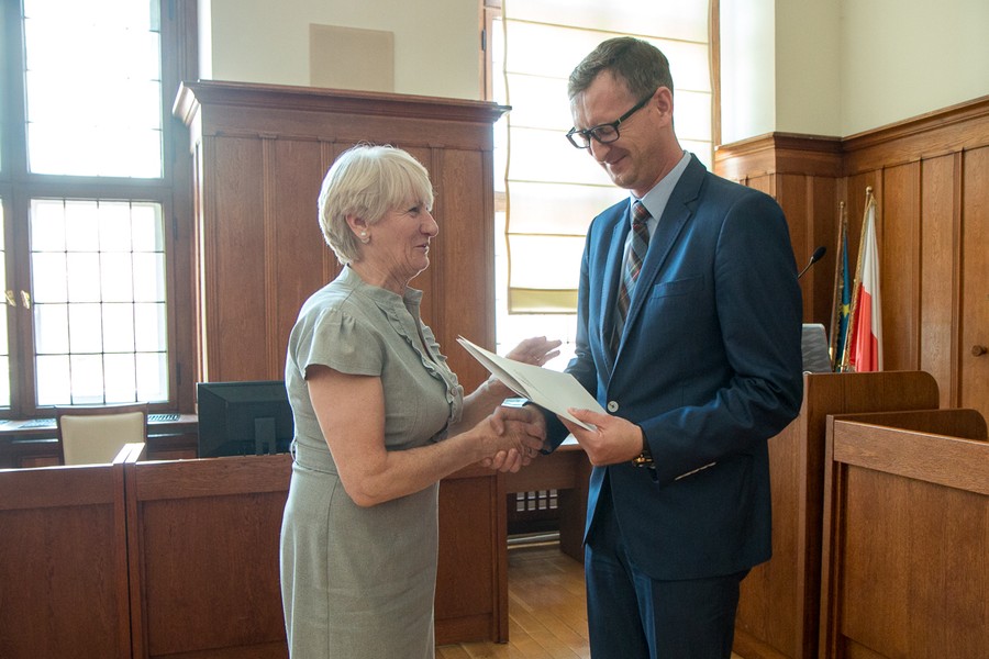 Uroczystość wręczenia umów na dofinansowanie inwestycji (15 czerwca), fot. Szymon Zdziebło/Tarantoga.pl