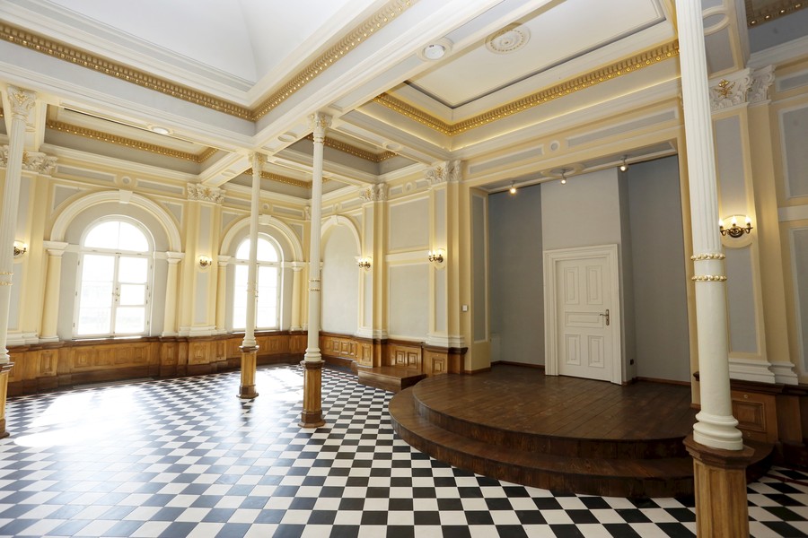 Dworzec w Aleksandrowie Kujawskim, fot. Mikołaj Kuras