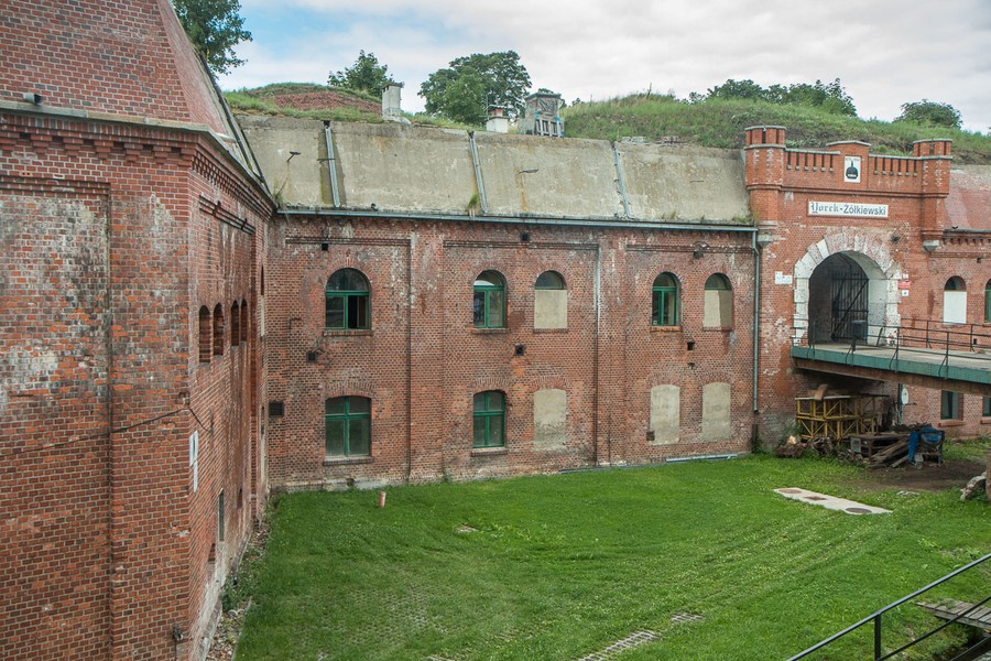 Fort IV im. Żółkiewskiego w Toruniu, fot. Szymon Zdziebło/Tarantoga.pl
