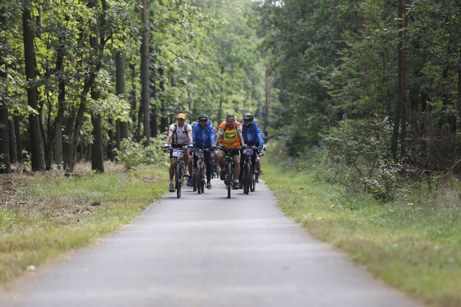 Rodzinny rajd rowerowy w Toruniu, fot. Mikołaj Kuras