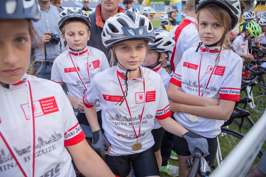 Prezentacja szkółek kolarskich na toruńskiej Motoarenie, fot. Szymon Zdziebło/Tarantoga.pl