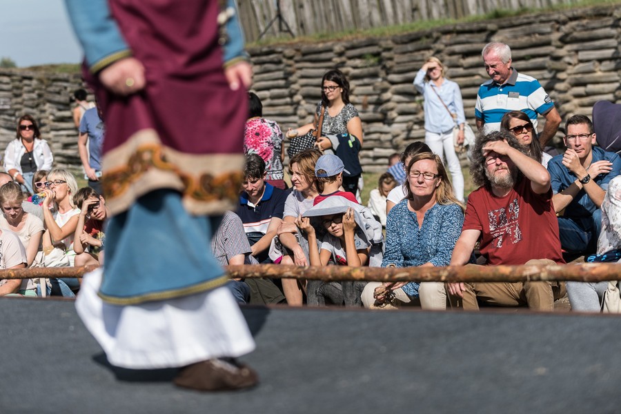 17.09.2016r., XXII Festyn Archeologiczny w Biskupinie pt. „BISKUPIN ARCHEO - FASHION WEEK”, fot. Tymon Markowski