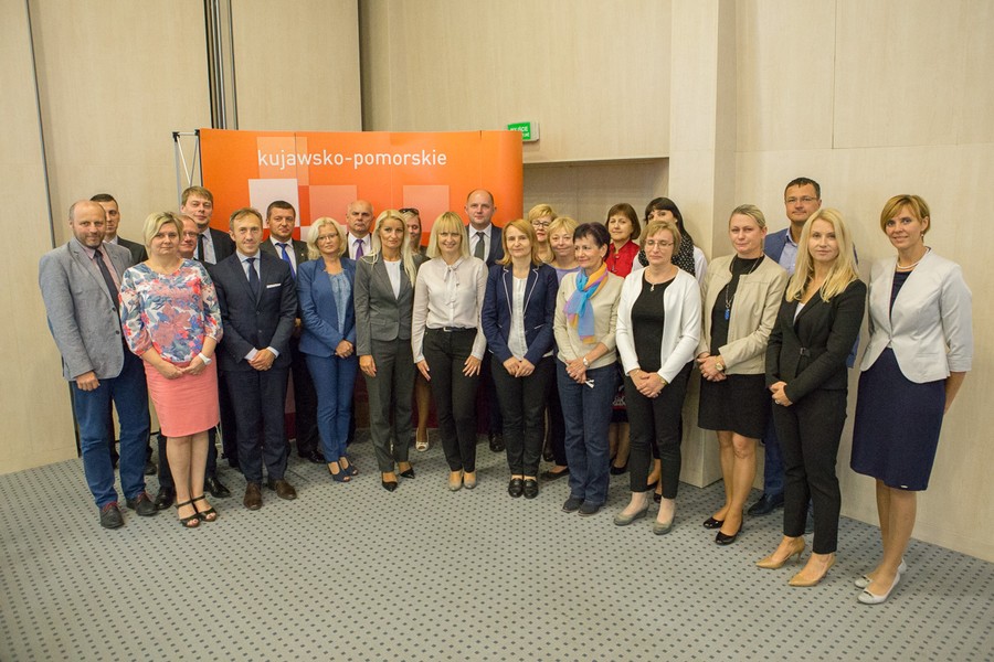 22.09.2016r., Ceremonia podpisania umowy partnerstwa w ramach projektu „Rodzina w centrum”, fot. Szymon Zdziebło/tarantoga.pl