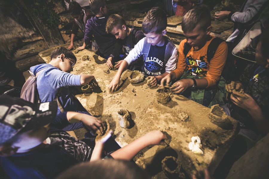 XXII Festyn Archeologiczny w Biskupinie pt. „BISKUPIN ARCHEO - FASHION WEEK”, fot. Andrzej Goiński