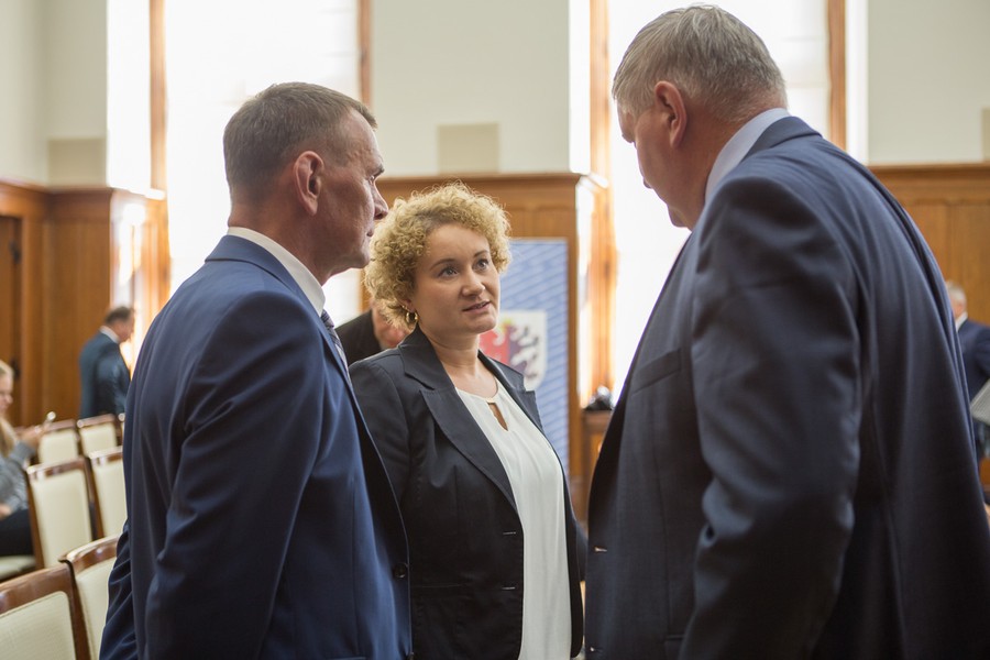 XXIV sesja sejmiku województwa kujawsko-pomorskiego, fot. Szymon Zdziebło/tarantoga.pl