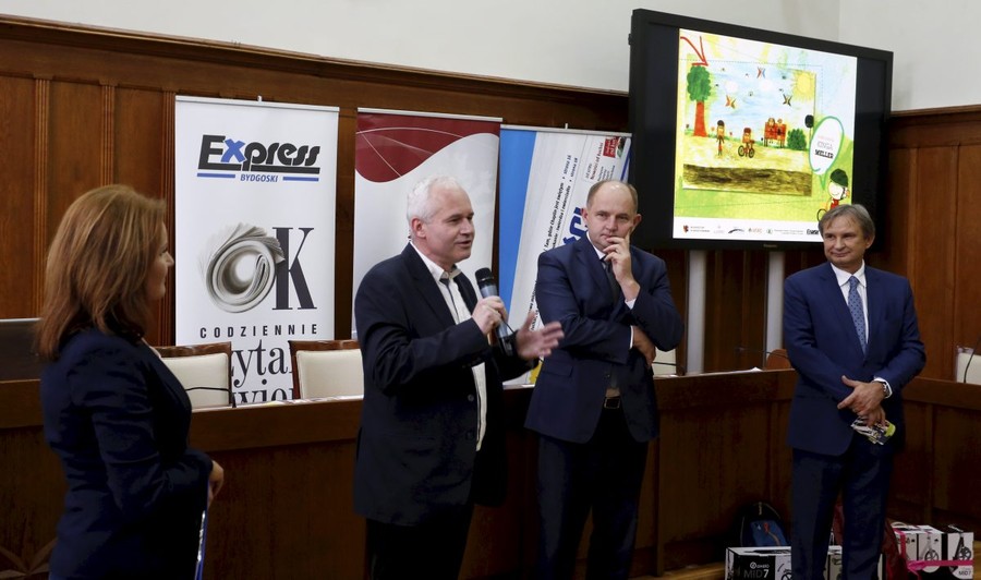 Wręczenie nagród w konkursie „Tu jest super – tu jest bezpiecznie”, fot. Mikołaj Kuras