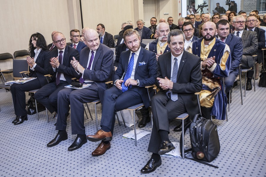 Konferencja naukowa ,,Wisła - wczoraj, dziś i jutro” w Urzędzie Marszałkowskim, fot. Andrzej Goiński