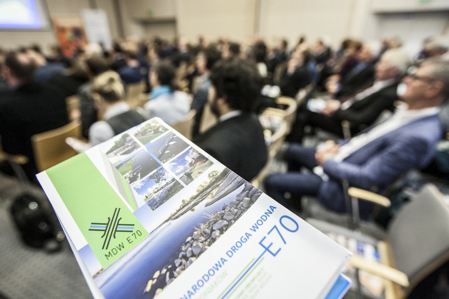 Konferencja naukowa ,,Wisła - wczoraj, dziś i jutro” w Urzędzie Marszałkowskim, fot. Andrzej Goiński