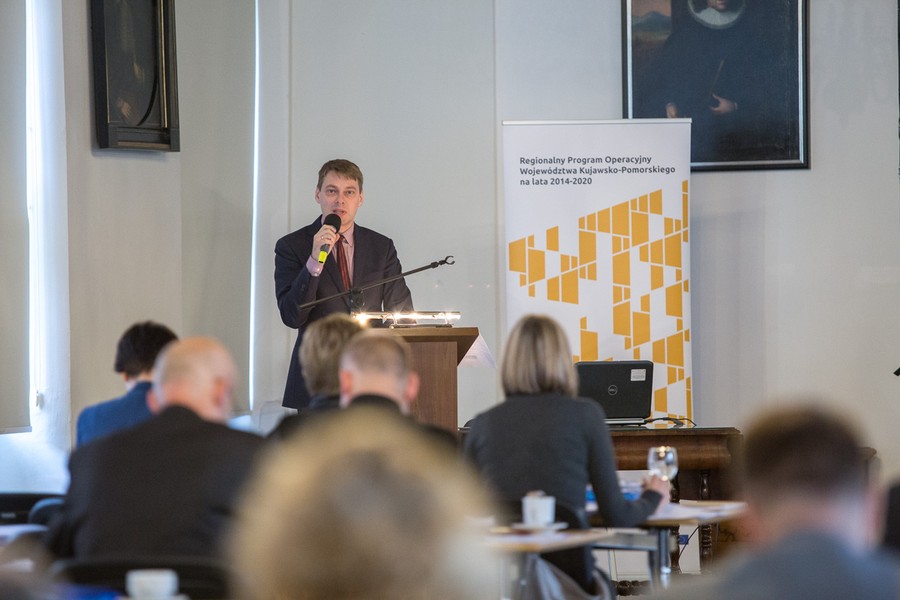 Posiedzenie Komitetu Monitorującego RPOWKP, fot. Szymon Zdziebło/tarantoga.pl