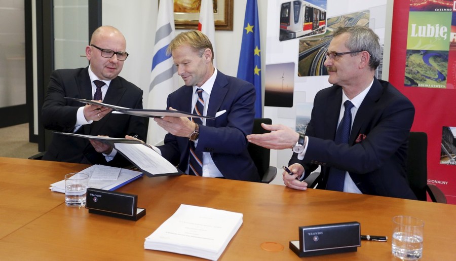 Ceremonia podpisania umowy z EBI w sprawie środków na rozbudowę WSZ w Toruniu, fot. Mikołaj Kuras