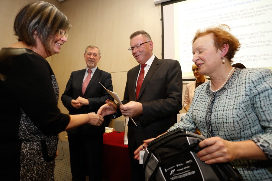 Uroczyste wręczenie nagród w marszałkowskich konkursach edukacyjnych, fot. Mikołaj Kuras