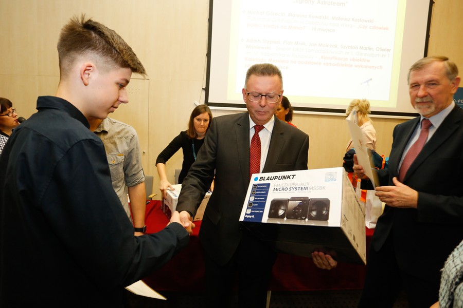 Uroczyste wręczenie nagród w marszałkowskich konkursach edukacyjnych, fot. Mikołaj Kuras