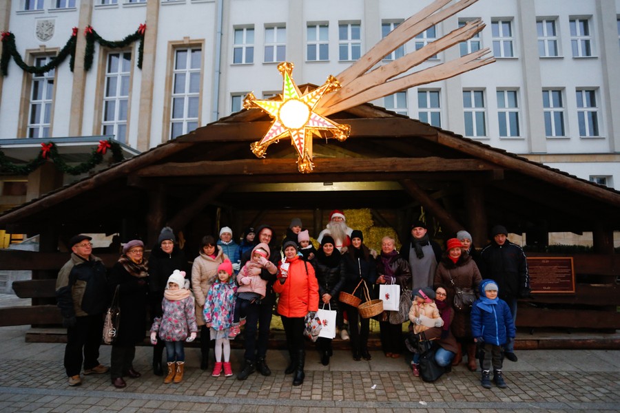 Piernikowe warsztaty przed Urzędem Marszałkowskim, fot. Mikołaj Kuras