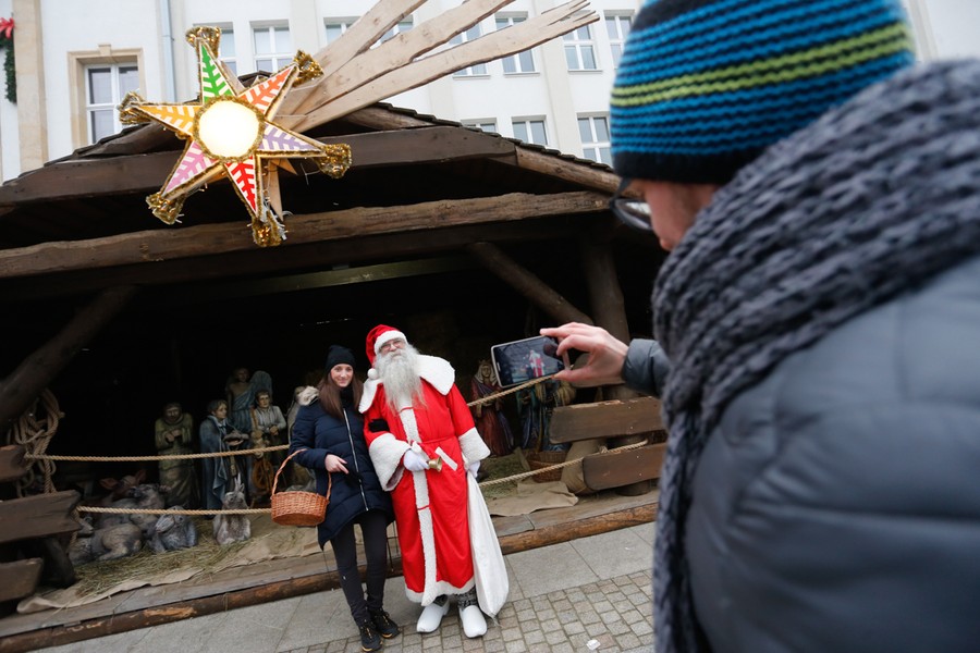 Piernikowe warsztaty przed Urzędem Marszałkowskim, fot. Mikołaj Kuras